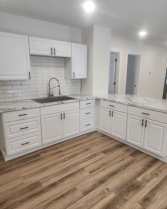 1st image of 137 Eureka St