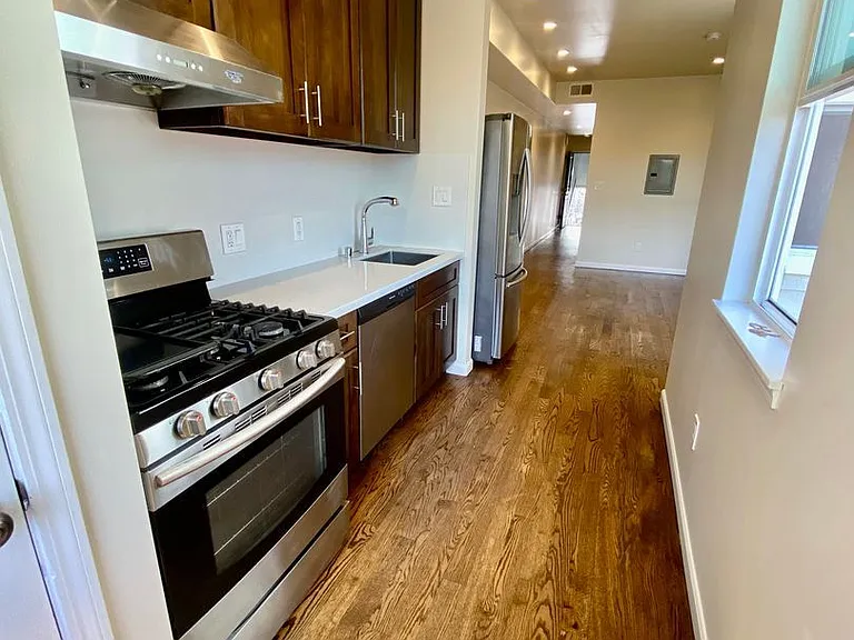1755 Fulton St — Photo 9