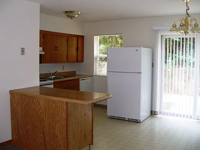unit 10 kitchen_05092017