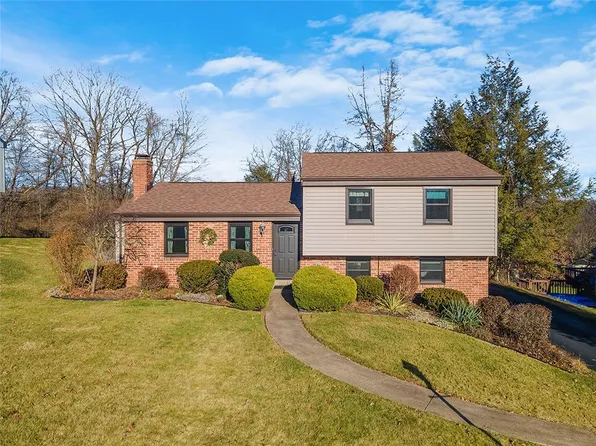 4908 Wickloe Dr, Gibsonia, PA 15044