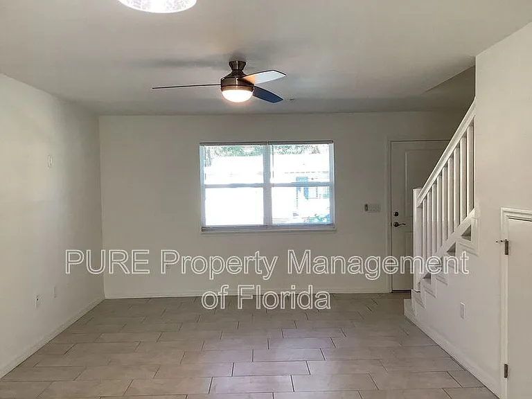 710 NE 4th St #102 — Photo 4