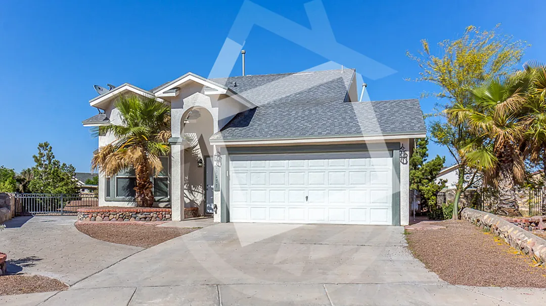 Home For Rent - Fabulous 2-Story Home in the Tierra Del Este subdivision for Rent w/ Refrigerated... — Photo 3