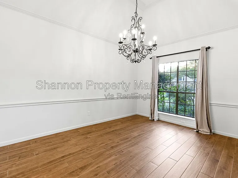 5626 Spring Lodge Dr — Photo 10