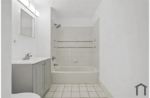 1398 Fulton Ave #1 Photo 1