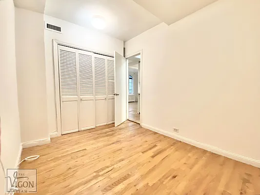 Rented by Bond New York | media 20