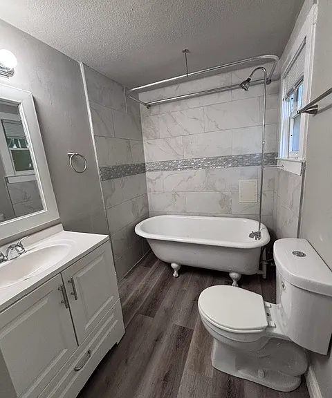 728 E St #101 — Photo 17