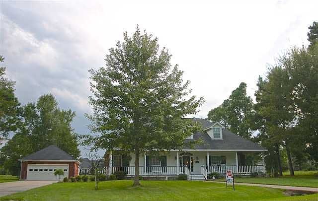 1st image of 106 Sunset Dr