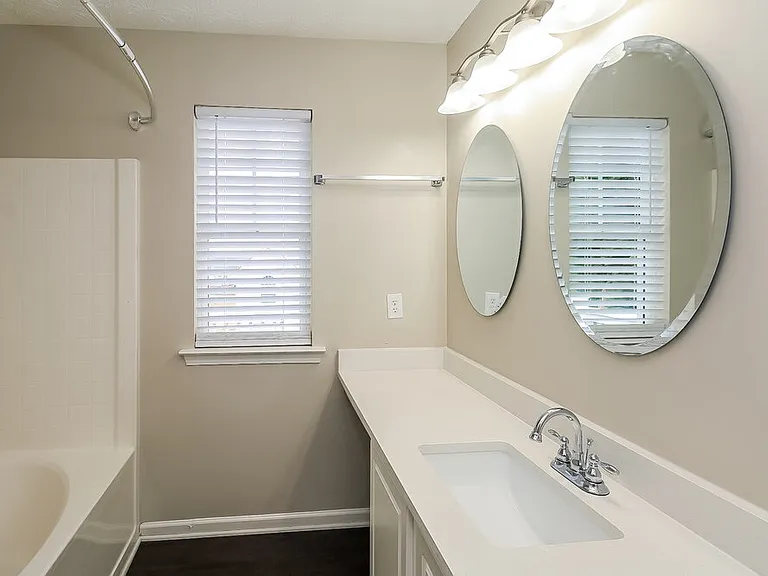3030 Raven Trce — Photo 12