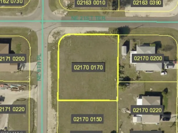 2109 NE 8th Pl, Cape Coral, FL 33909