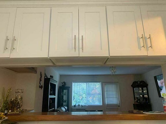 5th image of 7622 Grand Central Pkwy APT 4R