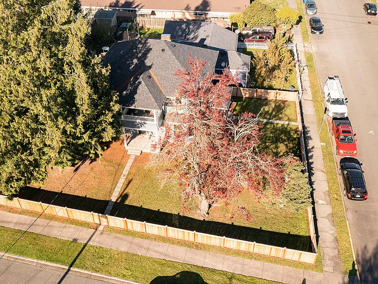 705 4th Ave SW #3 — Photo 14