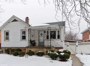 1657 Green Bay Rd #H, Highland Park, IL 60035