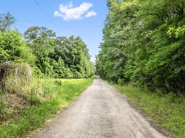 3 Highway 402, Cordesville, SC 29434