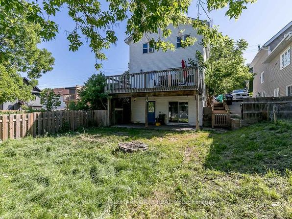 226 Queen St, Midland, ON L4R 3H1