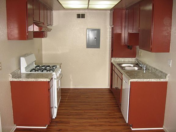 Newly Renovatd Kitchen with all new appliances