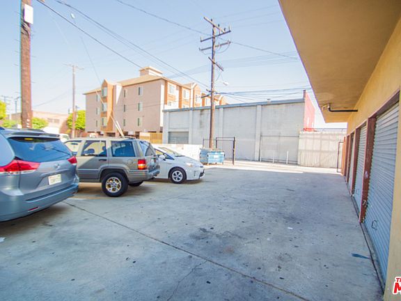 2nd image of 1230 S. Inglewood Ave