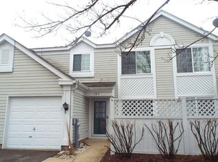 384 Bunker Hill Cir, Aurora, IL 60504