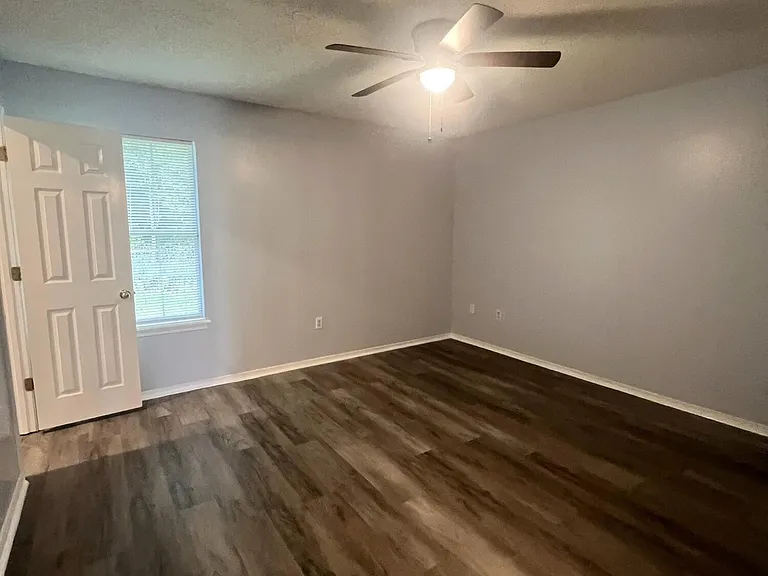 13181 Warren Dr — Photo 8