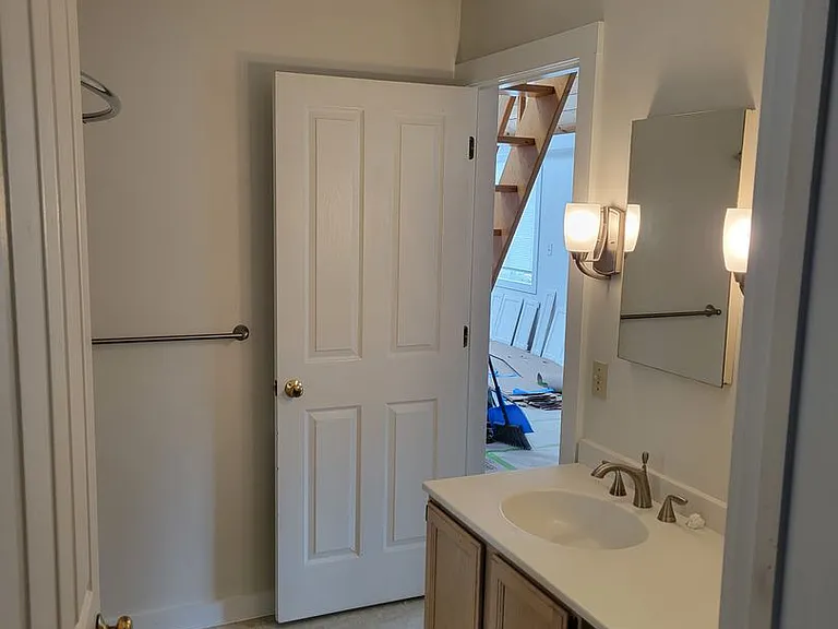 85 Bay St #87 — Photo 10