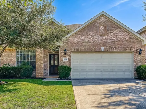 17926 Serene Shore Dr, Cypress, TX 77429