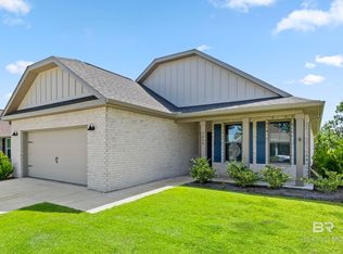 9868 Lakeview Dr, Foley, AL 36535