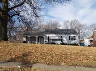 2610 E 29th St, Des Moines, IA 50317