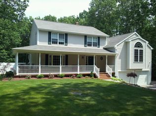 490 Twin Brook Ln, Coventry, RI 02816