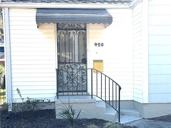 5th image of 425 Columbus Drive