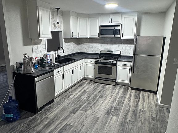 5th image of 43 Eastland Dr #43