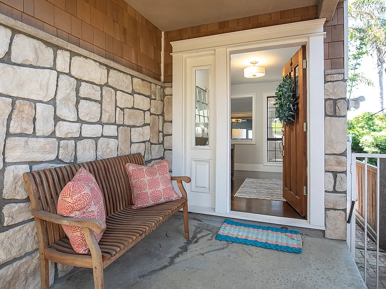 3613 Walnut Ave — Photo 4