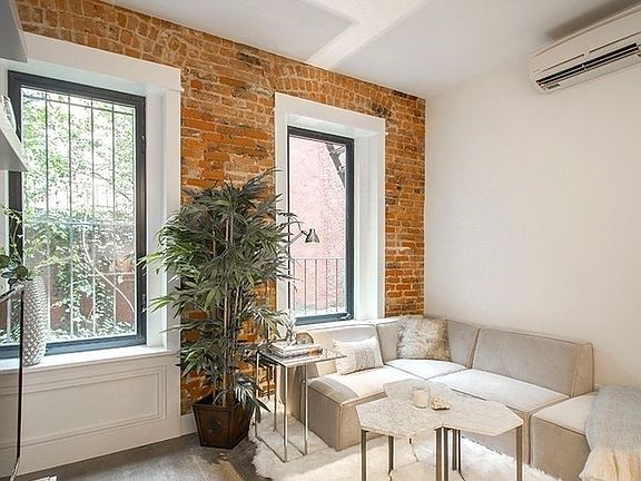 2nd image of 49 Prince St APT 16