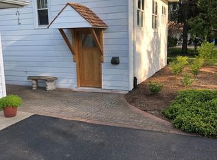 26 Fairview Ct, Clarendon Hills, IL 60514