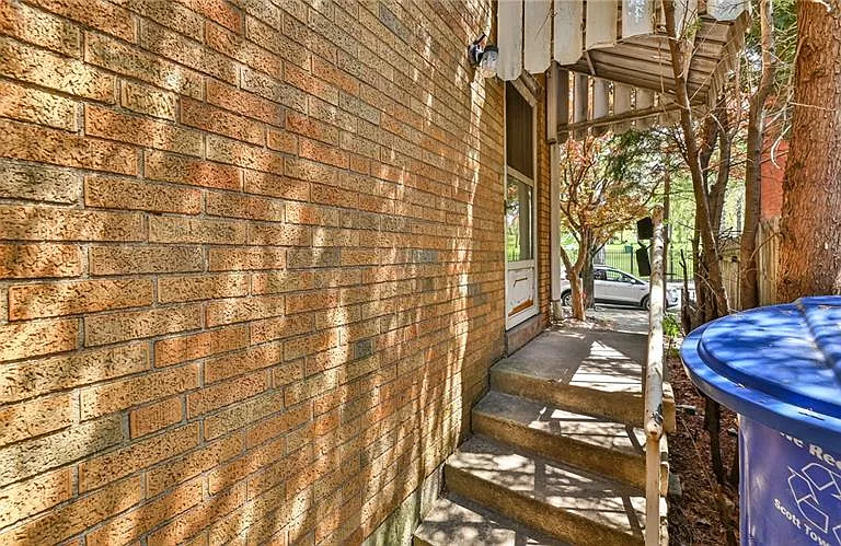 4825 Butler St #1 — Photo 8