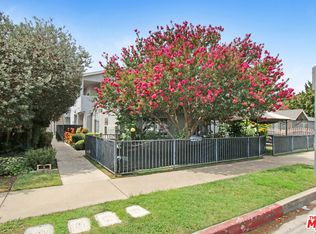 16744 Saticoy St, Van Nuys, CA 91406