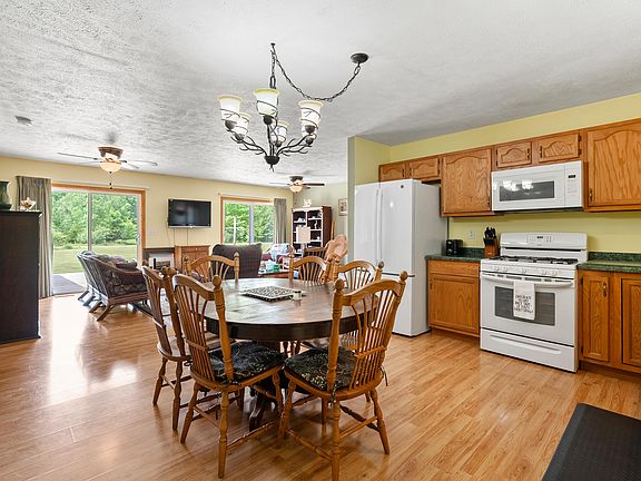 4th image of 14244 36th St