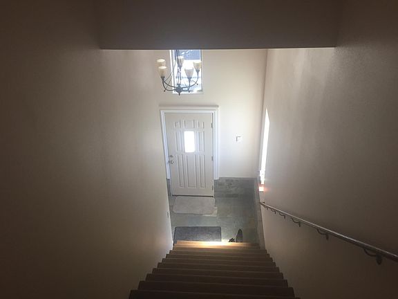3rd image of 291 Sunnyside Dr
