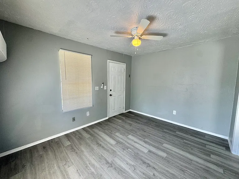 1501 SW 30th St #1501 — Photo 6