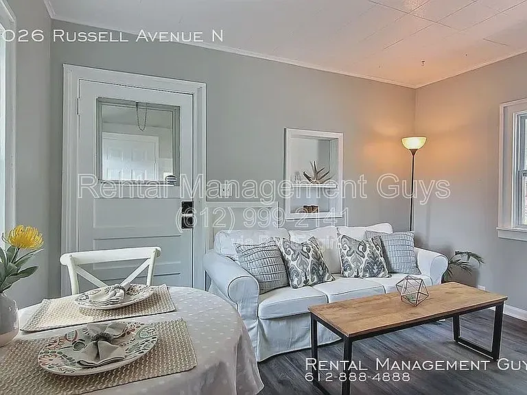 3026 Russell Ave N — Photo 4
