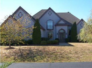 1814 Justin Cv, Prospect, KY 40059
