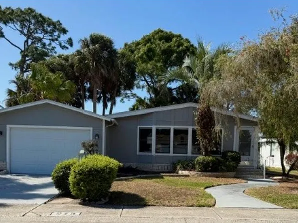 275 Las Palmas Blvd #275, North Fort Myers, FL 33903
