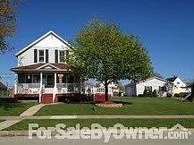 1320 N 19th Street, Escanaba MI 49829
						:
						2 1/2 car garage on the right. Huge side yard.