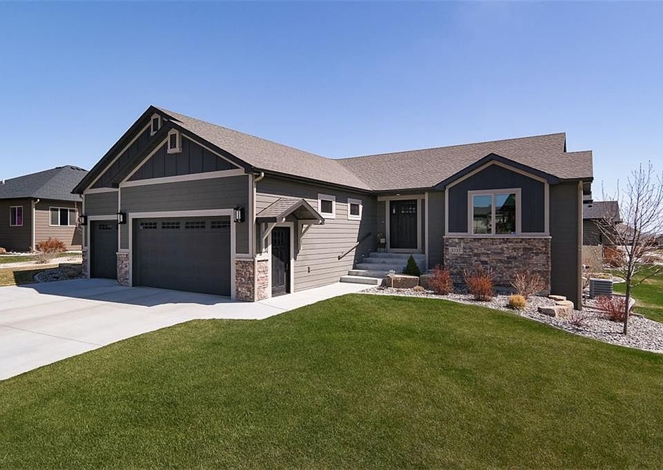1st image of 3237 Golden Acres Dr