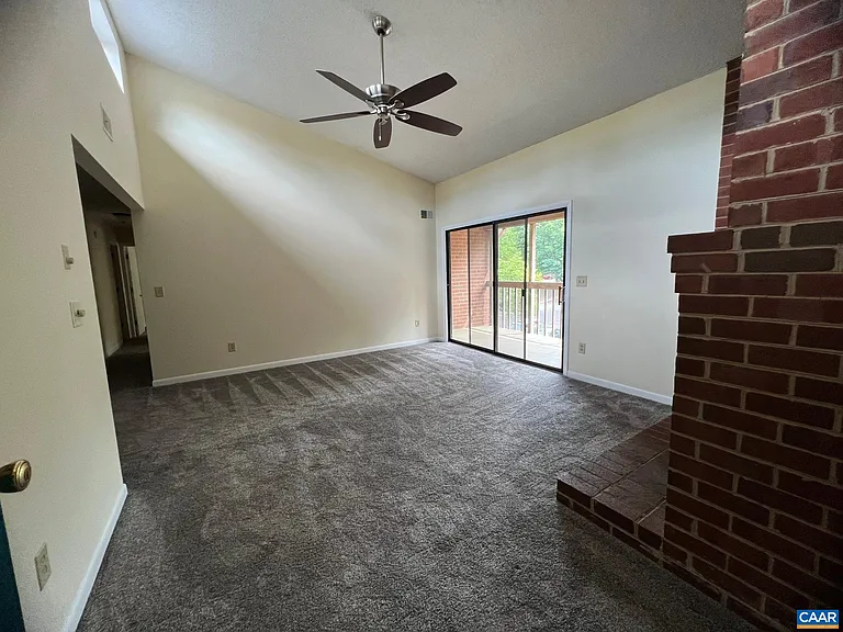 125 Turtle Creek Rd #12 — Photo 2