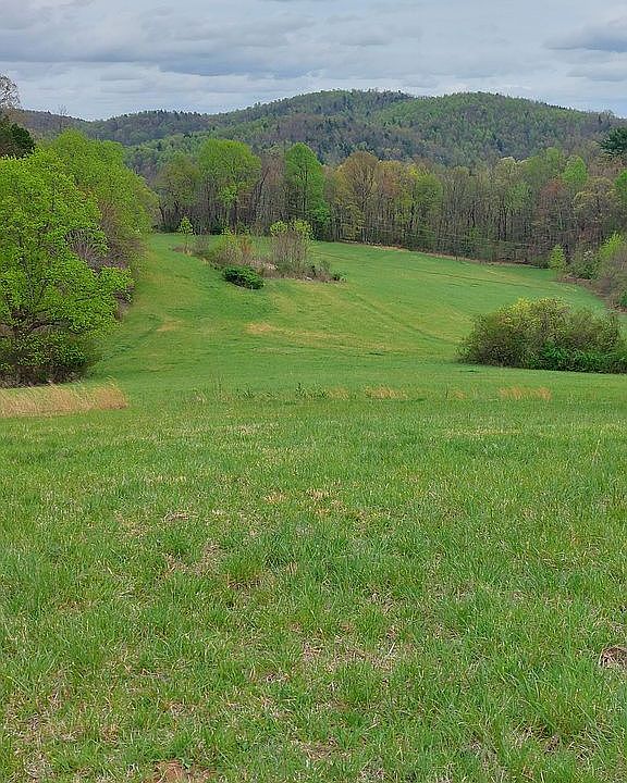 1st image of 1925 Balls Mill Rd