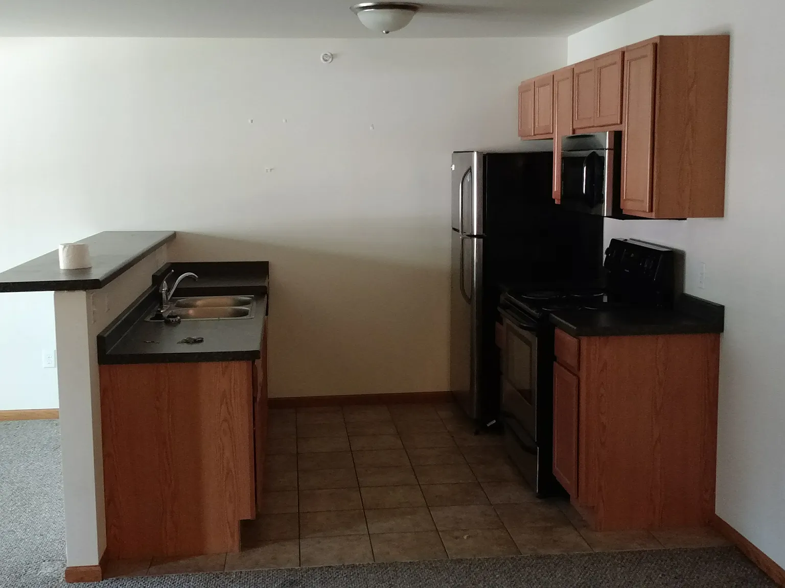 1528 West Main Street — Photo 2