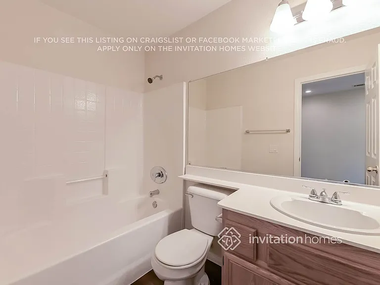 2515 Wellworth Ave — Photo 15