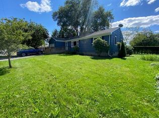 57 Forest Ave, Middletown, RI 02842