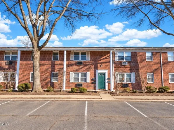 289 Main St 11L, Spotswood, NJ 08884