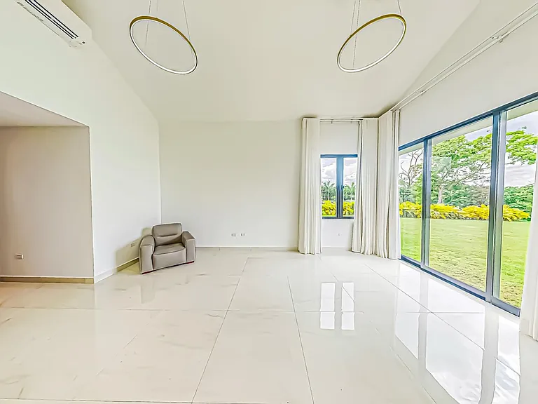 902 Sabanera — Photo 13
