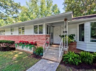 397 East Dr, Oak Ridge, TN 37830